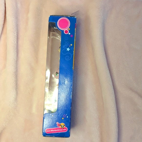 Rare 2009 BNIB Littlest Pet Shop Set of 3 pets - Picture 2 of 5